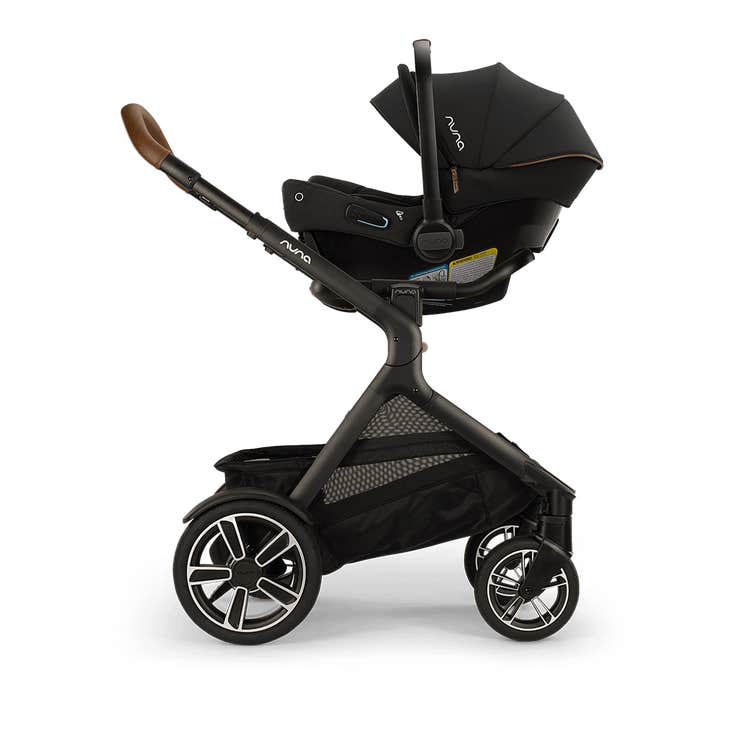 demi™ next + pipa™ urbn travel system