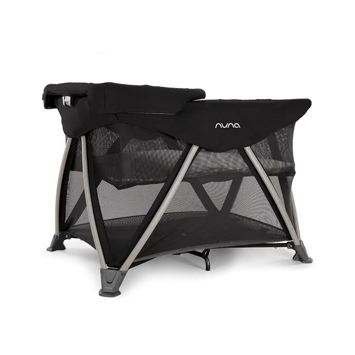 Sena Aire with new zip-off bassinet + Changer