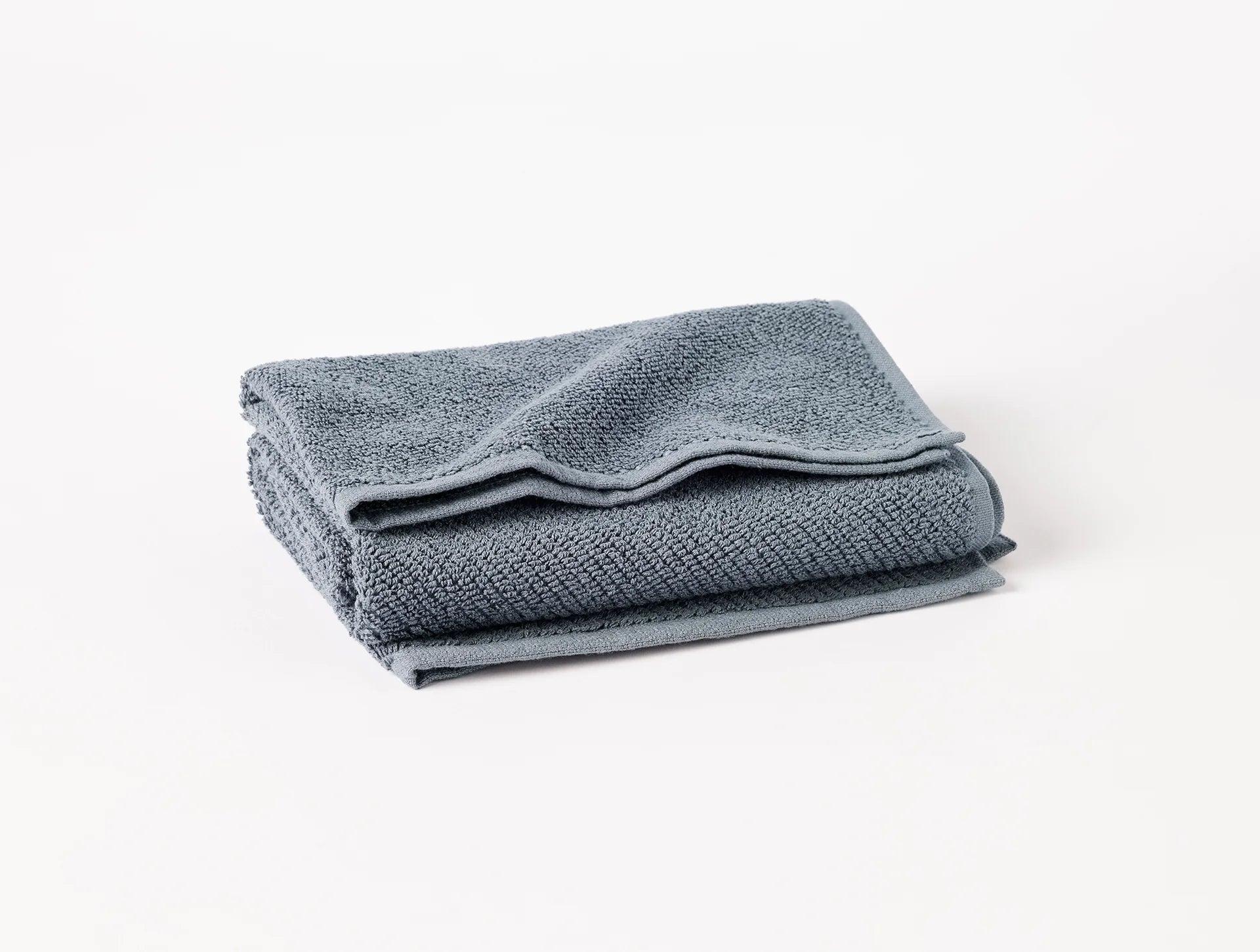 Coyuchi Air Weight Bath Towels - Thumbnail 2