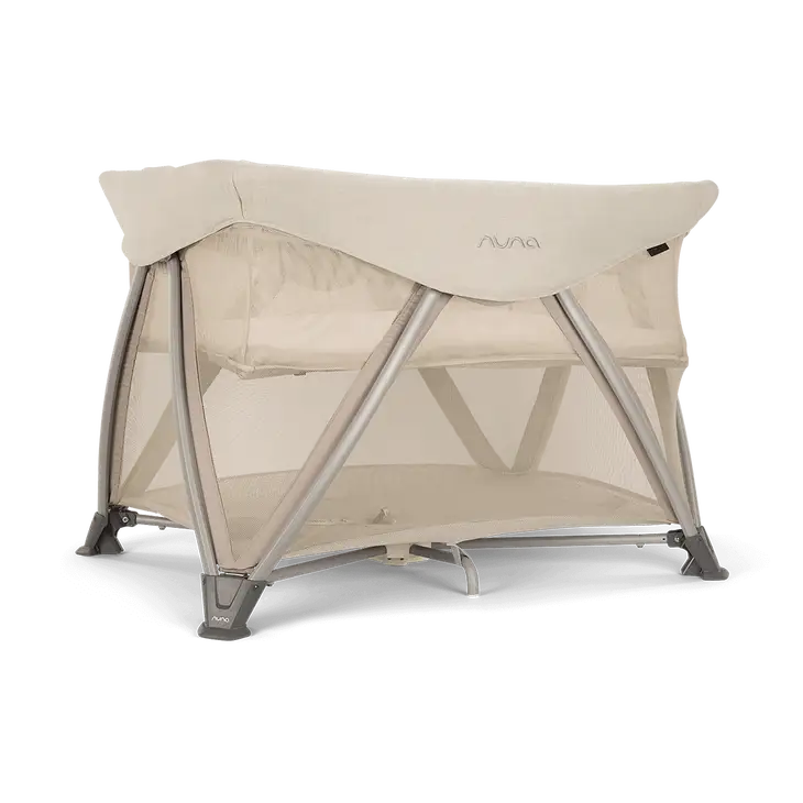 Sena Aire with new zip-off bassinet + Changer