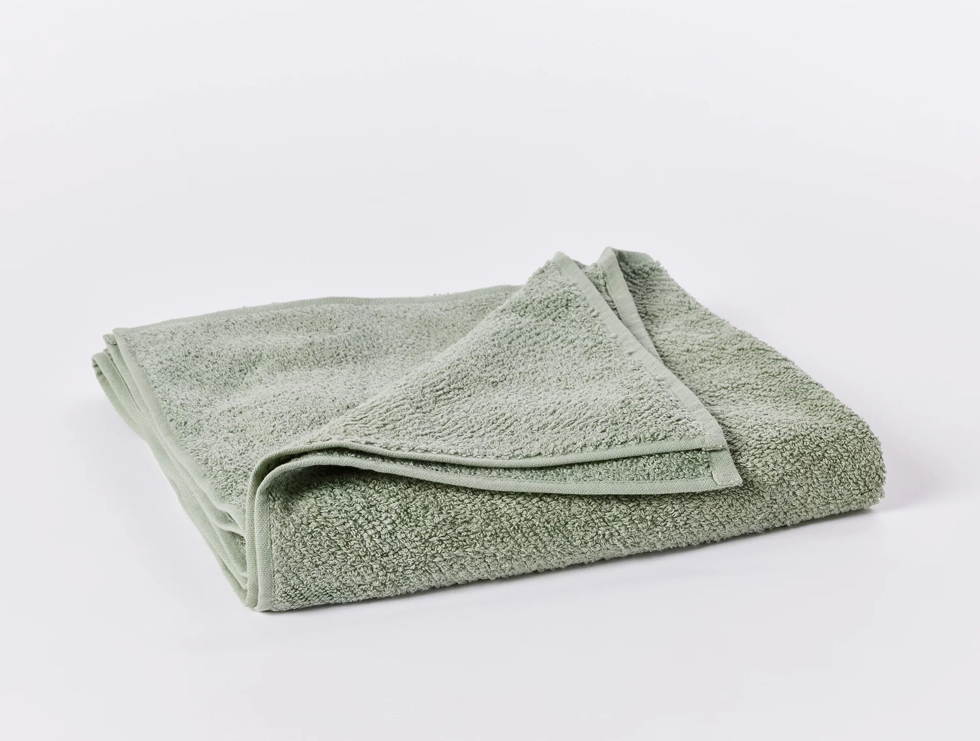Coyuchi Air Weight Bath Towel - Thumbnail 5