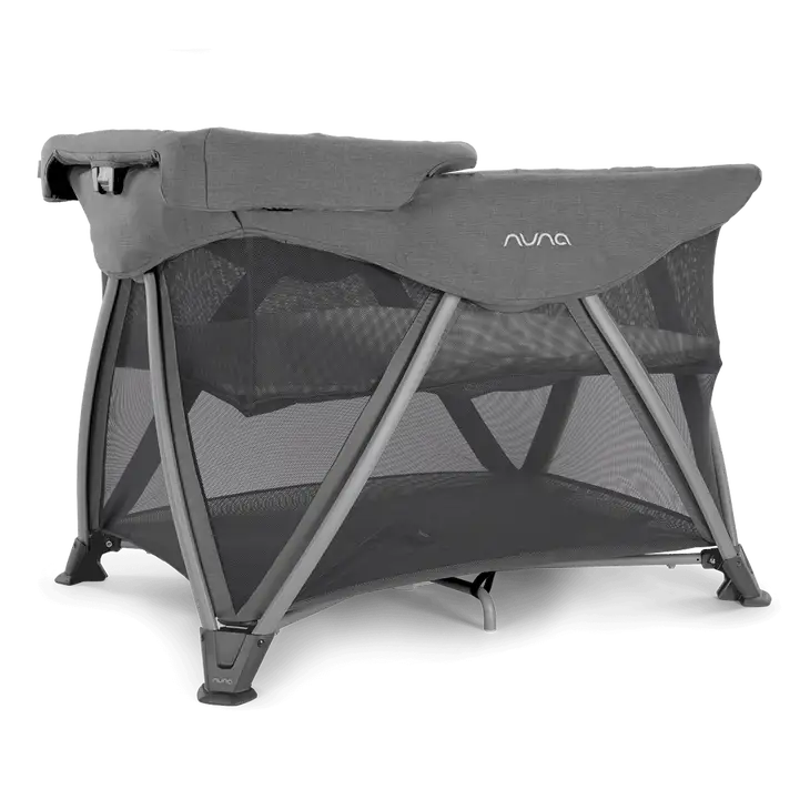 Sena Aire with new zip-off bassinet + Changer