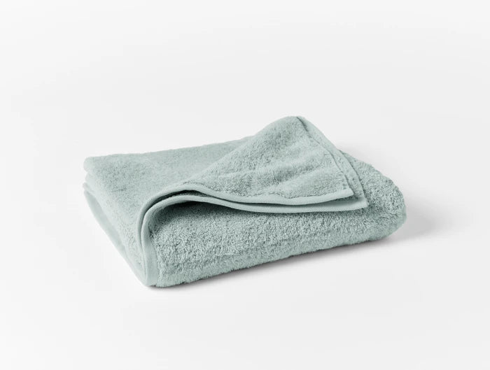 Coyuchi Air Weight Organic Bath Sheet - Fog