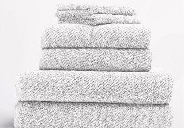 satara-home-organic-all-natural-coyuchi-air-weight-bath-towels-alpine-white-image